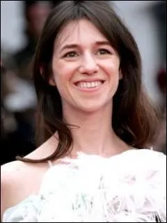 Cette personne est ne  Londres.