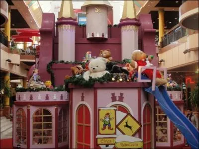 Avec des jouets par milliers ...