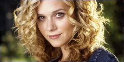 Comment se nomme Hilarie Burton dans "Les Frères Scott" ?