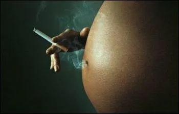 Le tabagisme chez la femme enceinte (actif ou passif) : augmente le risque de fausse couche, de mort subite du nourrisson et de bb  petit poids de naissance.