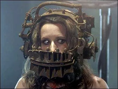 Comment s'appelle cette victime du tueur au puzzle ?