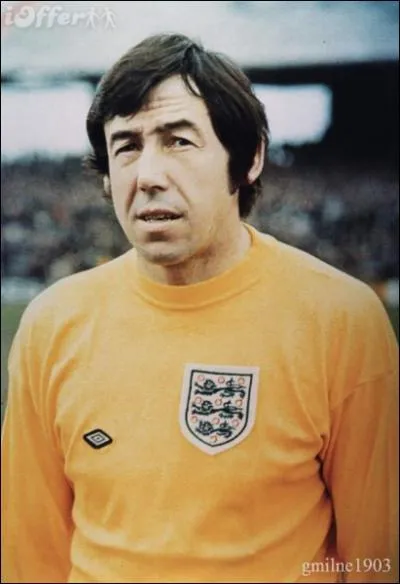 On passe  l'Angleterre. Qui est ce joueur ?