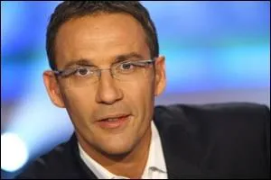 Julien courbet. Quel grand animateur franais lana la carrire de Julien Courbet, en 1992, dans l'mission : ' ainsi font, font, font ... ' ?