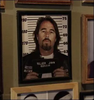 Comment s'appelle le manuscrit crit par John Teller ?