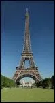 Monument payant le plus visit au monde, la tour Eiffel est bichonne. Pour la repeindre, une couleur qui n'est fabrique que pour elle, dans un dgrad du sombre au clair. Combien de tonnes de peinture ?