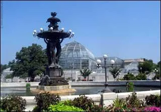 Autre oeuvre de Bartholdi, la fontaine du Capitole aux Etats-Unis. Qui dit Capitole, dit...