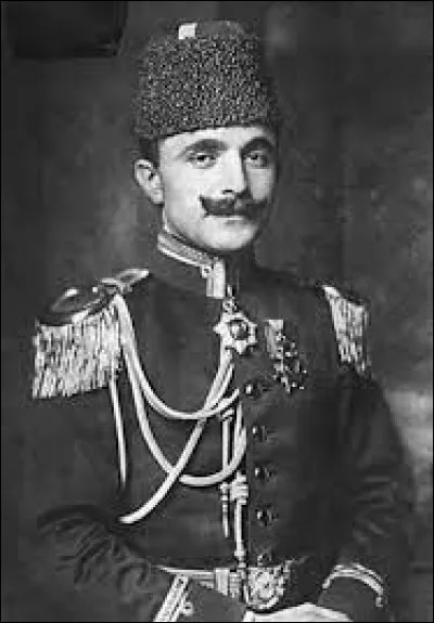 Quel est le nom du leader du nouveau régime turc qui va mener une politique raciste et ultranationaliste ?