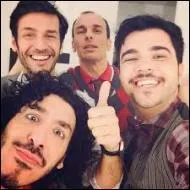 Un professeur du studio a fait fuir le sponsor que Gregorio avait contact. Qui est ce  traitre  qui a gch le succs du spectacle ?