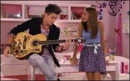 Pour quelle raison Violetta et Federico ont-ils dcid de quitter YouMix en mme temps ?