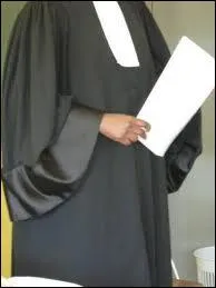 Je m'adresse  messieurs les jurs, cet homme n'est pas coupable !