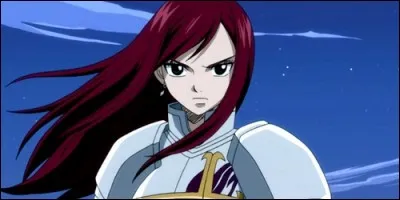 En quoi se déguise Erza lors de la bataille de Fairy Tail ?