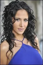 Comment s'appelle cette actrice de 'Plus belle la vie' ?