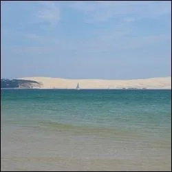 De quel cap peut-on distinguer la dune du Pilat (ou Pyla) ?