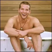 Cet acteur charmant parle franais, et plutt bien d'ailleurs. Vous connaissez son regard bleu bleu, c'est...