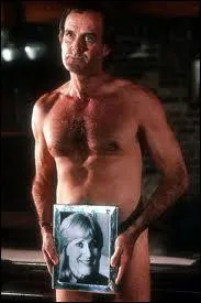 1, 96 m de classe et d'humour ravageur pour cet anglais de la troupe des Monty Python, bien muscl non ? ...