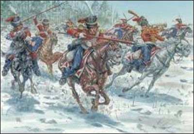 Les malades, les blessés, les retardataires qui ne peuvent plus suivre la colonne principale sur les routes enneigées sont constamment harcelés puis massacrés par la cavalerie russe. Comment sont appelés les cavaliers d'élite de l'armée du tsar ?