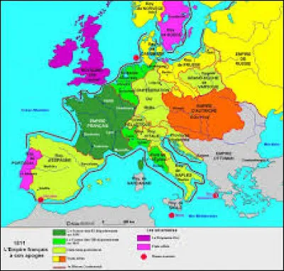 Quelle décision prise par le tsar a servi de prétexte à Napoléon pour envahir la Russie ?
