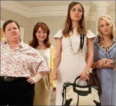 Film sorti en France en aot, une comdie au fminin hilarante produite par Judd Apatow. C'est :