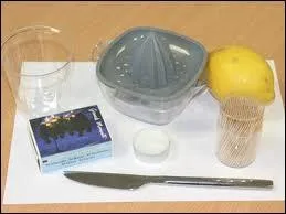 Autrefois on utilisait une encre invisible afin de pouvoir crire des messages secrets. Cette mthode fut beaucoup utilise dans l'espionnage. Quel est l'autre nom de cette encre ?