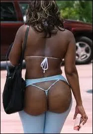 Elle ne l'est pas, et encore moins soumise !