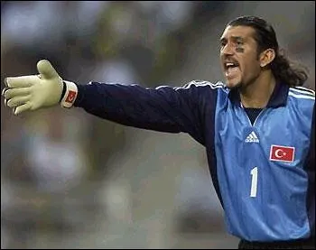 Un petit tour en Turquie. Qui est ce joueur turc ?