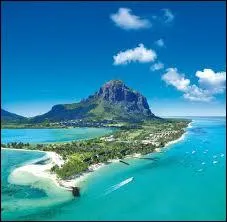 Quelle le de l'ocan Indien accde  l'indpendance le 3 mars ?