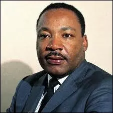 Dans quelle ville des Etats-Unis, le Pasteur Martin Luther King est-il assassin le 4 avril ?