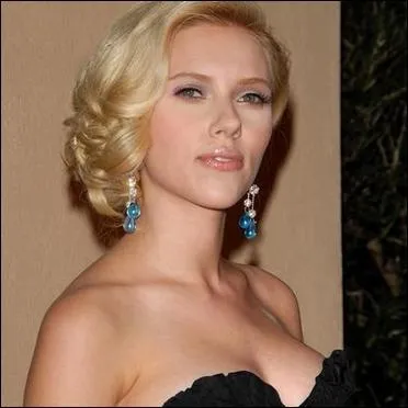 Elle a jou dans 'L'homme qui murmurait  l'oreille des chevaux', ' Lost in translation ' et 'Vicky Cristina Barcelona. '... qui est-elle ?