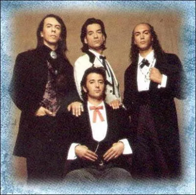 Pow Wow avait aussi chanté ''Le lion est mort ce soir'' qu'ils avaient reprise à...