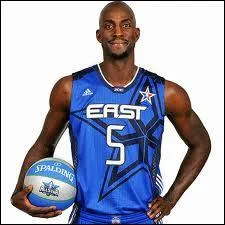 Qui est ce All Star intrieur des Boston Celtics slectionn pour la quatorzime fois ?