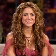 Chanteuse trs populaire et blonde :