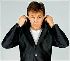 Ah que serait le monde sans ce 1, 80 m de pur talent et de charme britannique... Comme il est Sir vous serez Lady, d'autant qui'l adore le mariage manifestement...