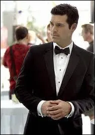 1, 89 m de perfection, aussi attirant en jean et chemise froiss�e qu'en smoking...