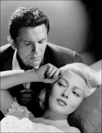 En 1946, Lana Turner et John Garfield sont runis le temps d'un film noir, bien connu : ''Le facteur sonne toujours deux fois''. Quel tait le slogan du film ?