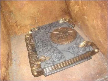 S'il y a le livre des morts, il y a le livre...