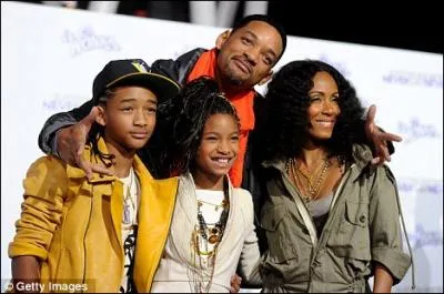 Ils ont un monde  eux que rien n'oblige  ressembler... ... ...