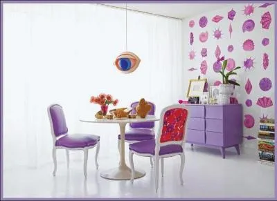 Mais que c'est original ! un bon gratuit pour une dcoratrice ! Et c'est la fille de ta voisine qui dmarre son activit !