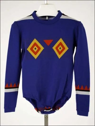 Noooooooooonnnnn pas un body, Jean-Claude... Mais t'es dj rentr dans un body... Et t'as vu le modle, en plus !