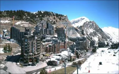 En hiver , c'est du ski  :