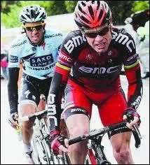 Aprs avoir termin deux fois second, il domine un Tour de France de la tte et des paules :