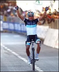 Qui est le vainqueur surprise du Tour de Lombardie 2011 ?