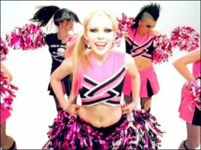 (2008) Mademoiselle Punk joue les cheerleaders. Quel est ce titre ?