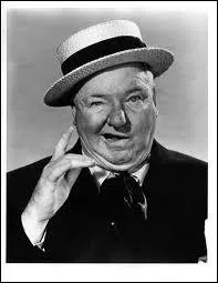 Il ne fut pas l'inventeur des toilettes, mais humoriste, acteur :