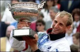 Qui est devenu n°1 mondial en 1996 ?