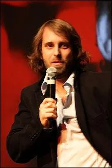 Quel est le nom de naissance de Alexandre Aja ?