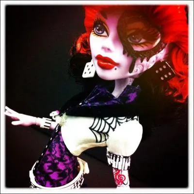 Qui est le fils de M. et Mme Hyde ?