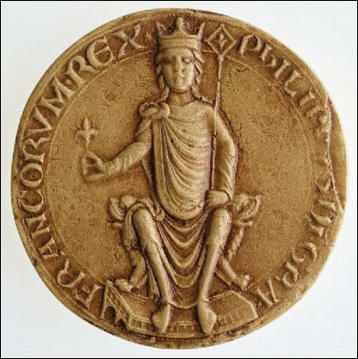 Philippe Auguste a été le premier monarque à faire porter sur ses actes royaux la mention :