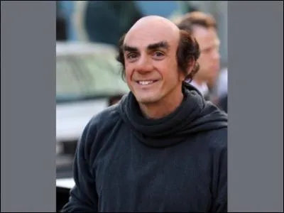 Comment la dame appelle-t-elle Gargamel ?