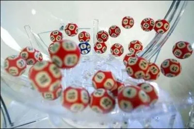 10 millions gagns  la loterie :