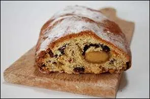 Et maintenant passons  table ! Bon apptit ! C'est quoi cela ?